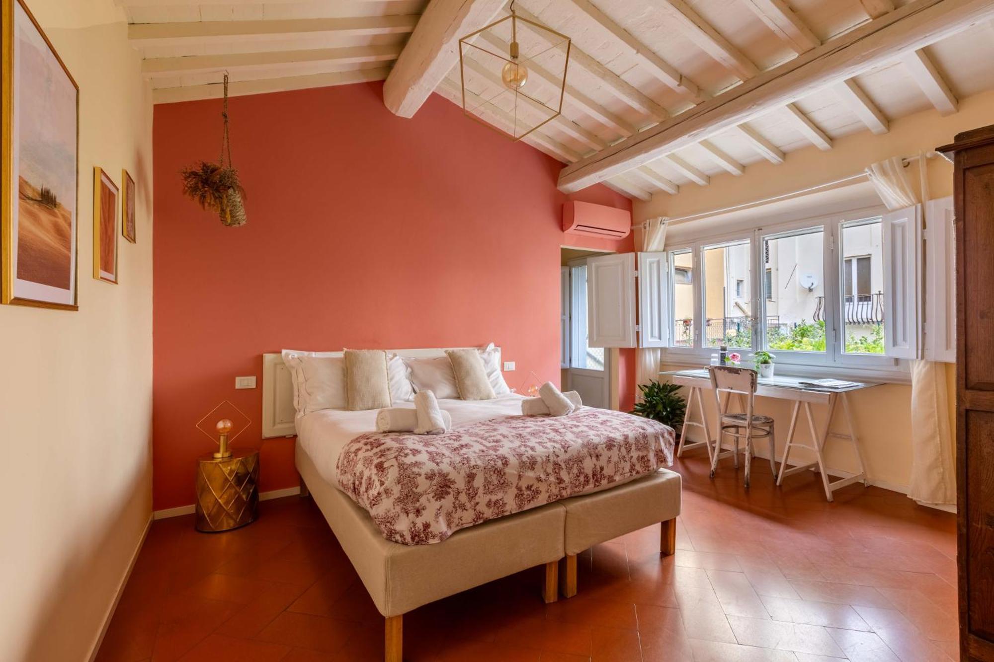 Secret Garden Firenze B&B ภายนอก รูปภาพ