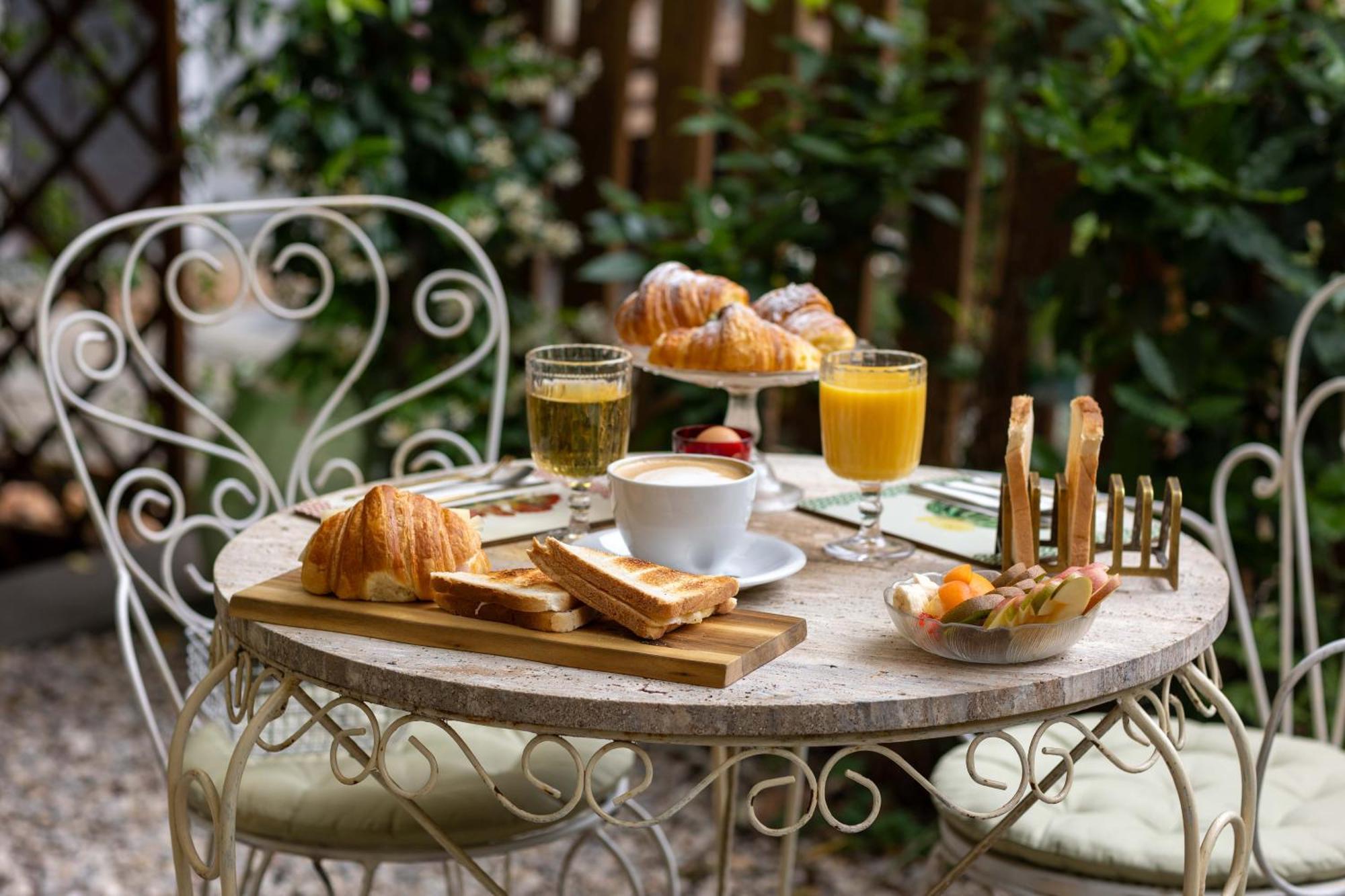Secret Garden Firenze B&B ภายนอก รูปภาพ