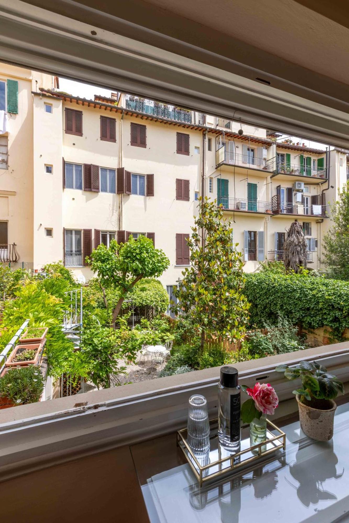 Secret Garden Firenze B&B ภายนอก รูปภาพ